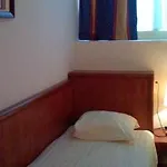 The Townhouse Hotel 2*
