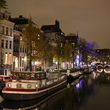 The Townhouse Hotel 2*