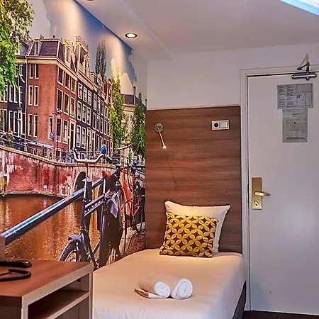 The Townhouse 2*