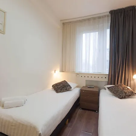 The Townhouse Hotel 2*