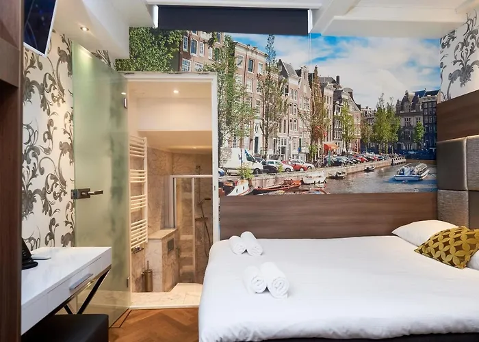 ذا تاونهاوس فندق