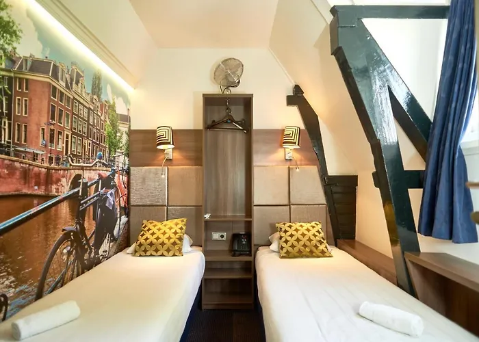 ذا تاونهاوس فندق