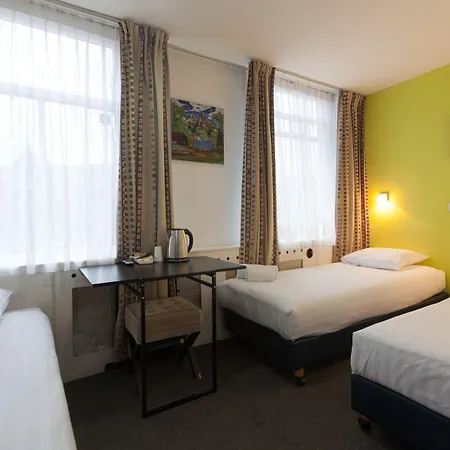 The Townhouse Отель