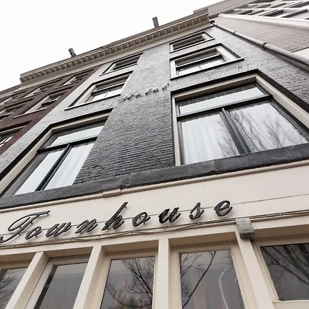 The Townhouse 2*