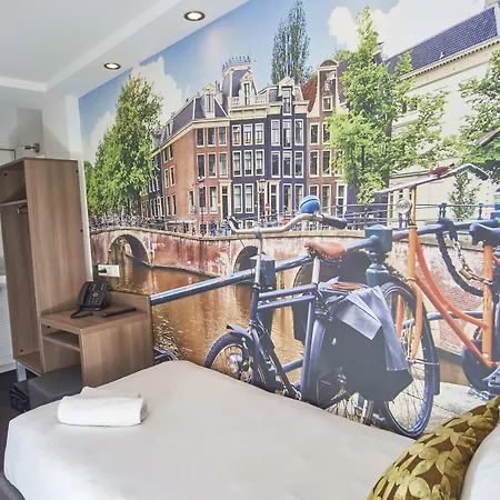The Townhouse 2*